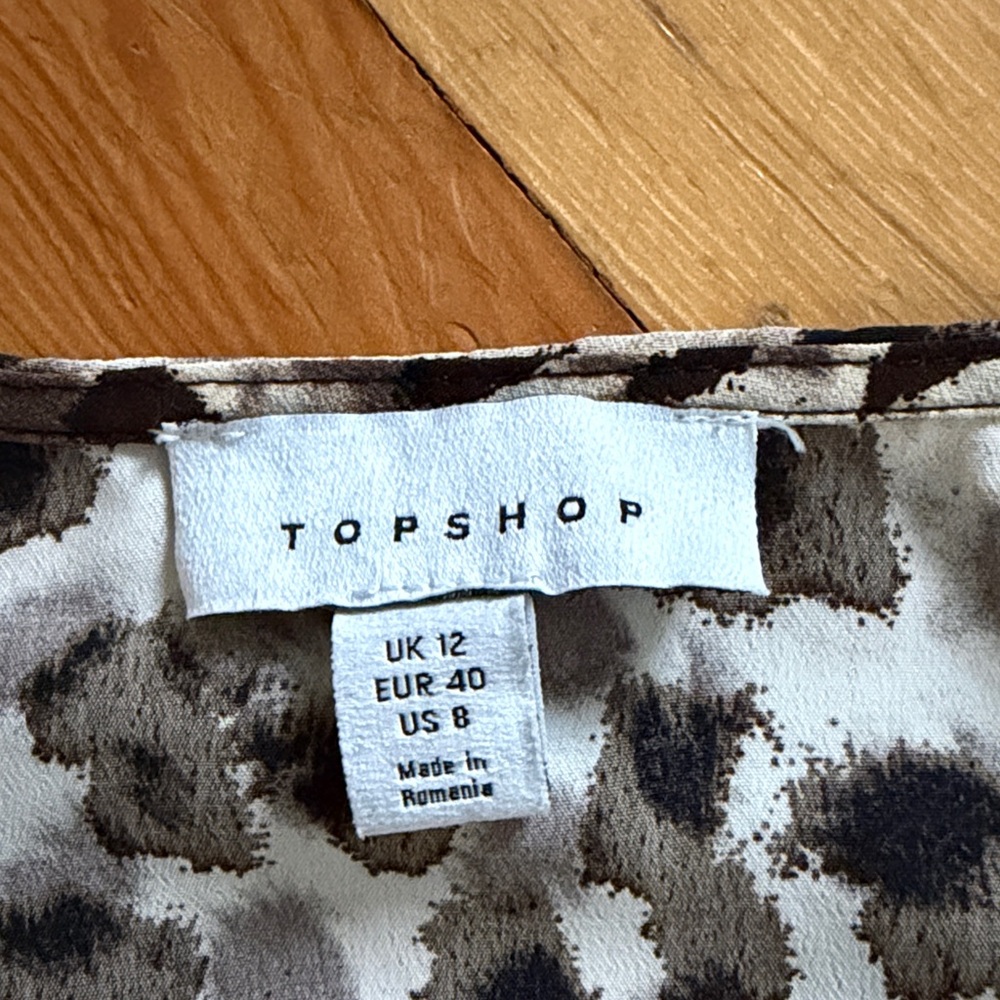 Topshop Puff Sleeve Animal Print Peplum Blouse Size 8 - Picture 6 of 7